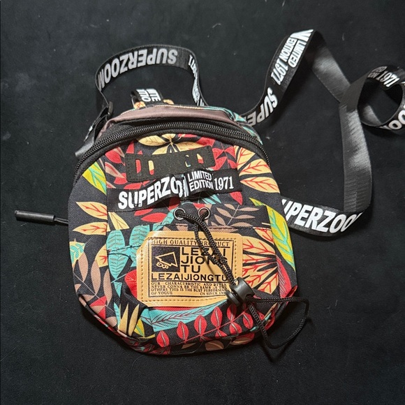 Multicolor Crossbody Sling Bag - NEW - Picture 1 of 3